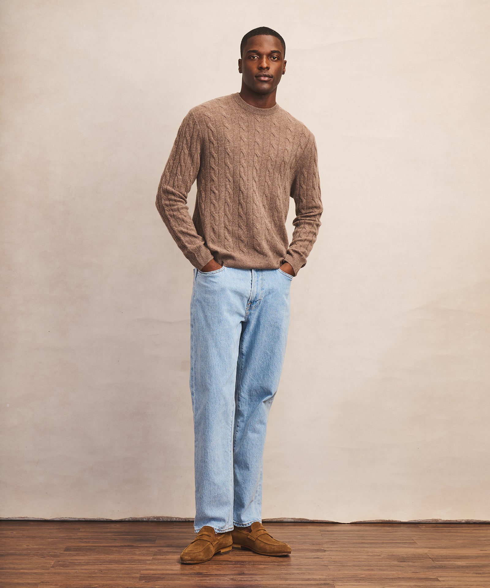 Lightweight Cashmere Cable Crewneck Sweater