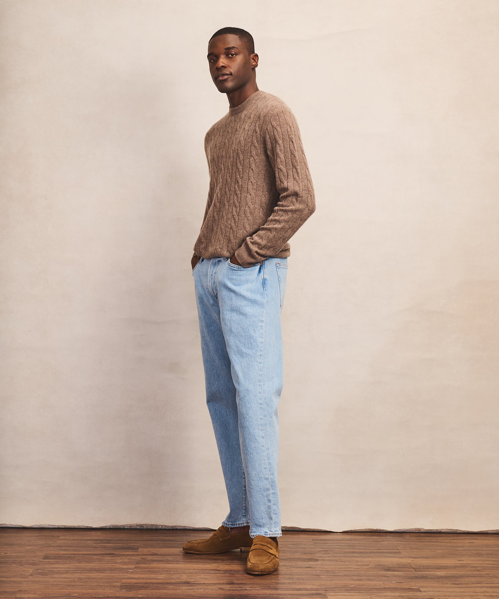 Lightweight Cashmere Cable Crewneck Sweater