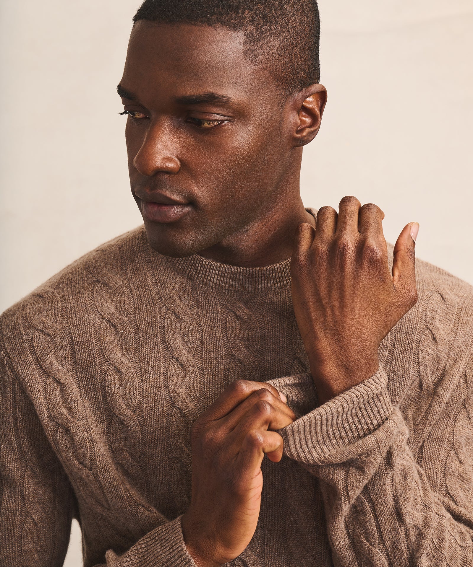 Lightweight Cashmere Cable Crewneck Sweater