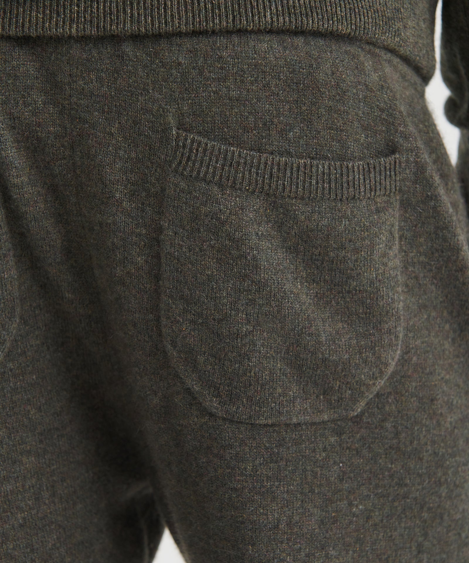 Signature Cashmere Jogger