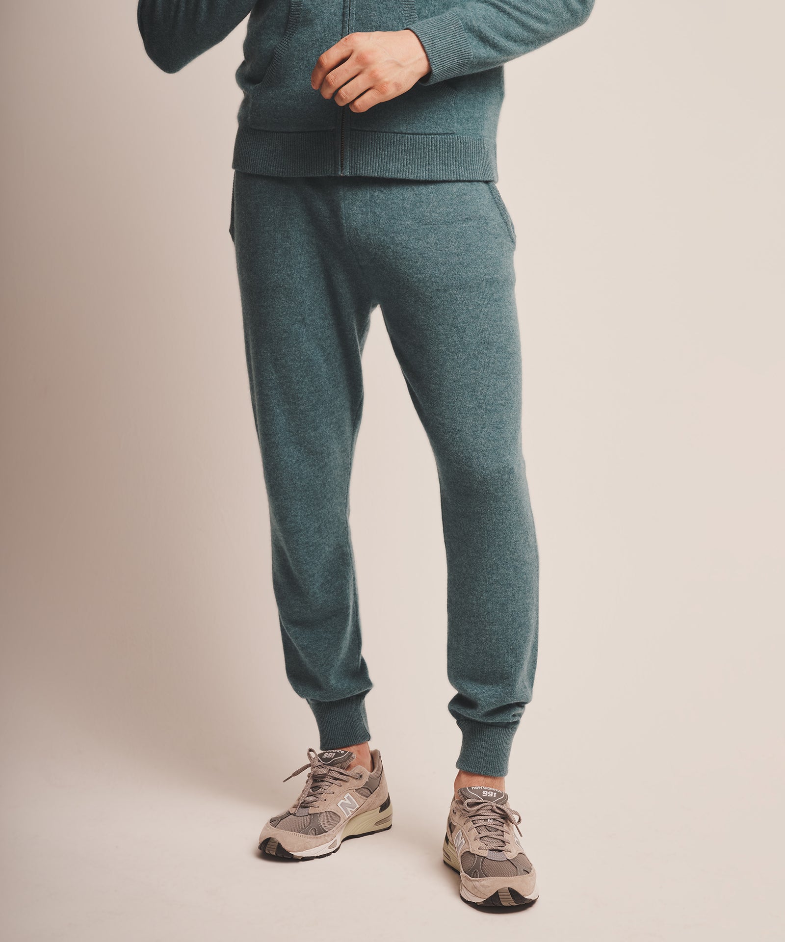 Signature Cashmere Jogger
